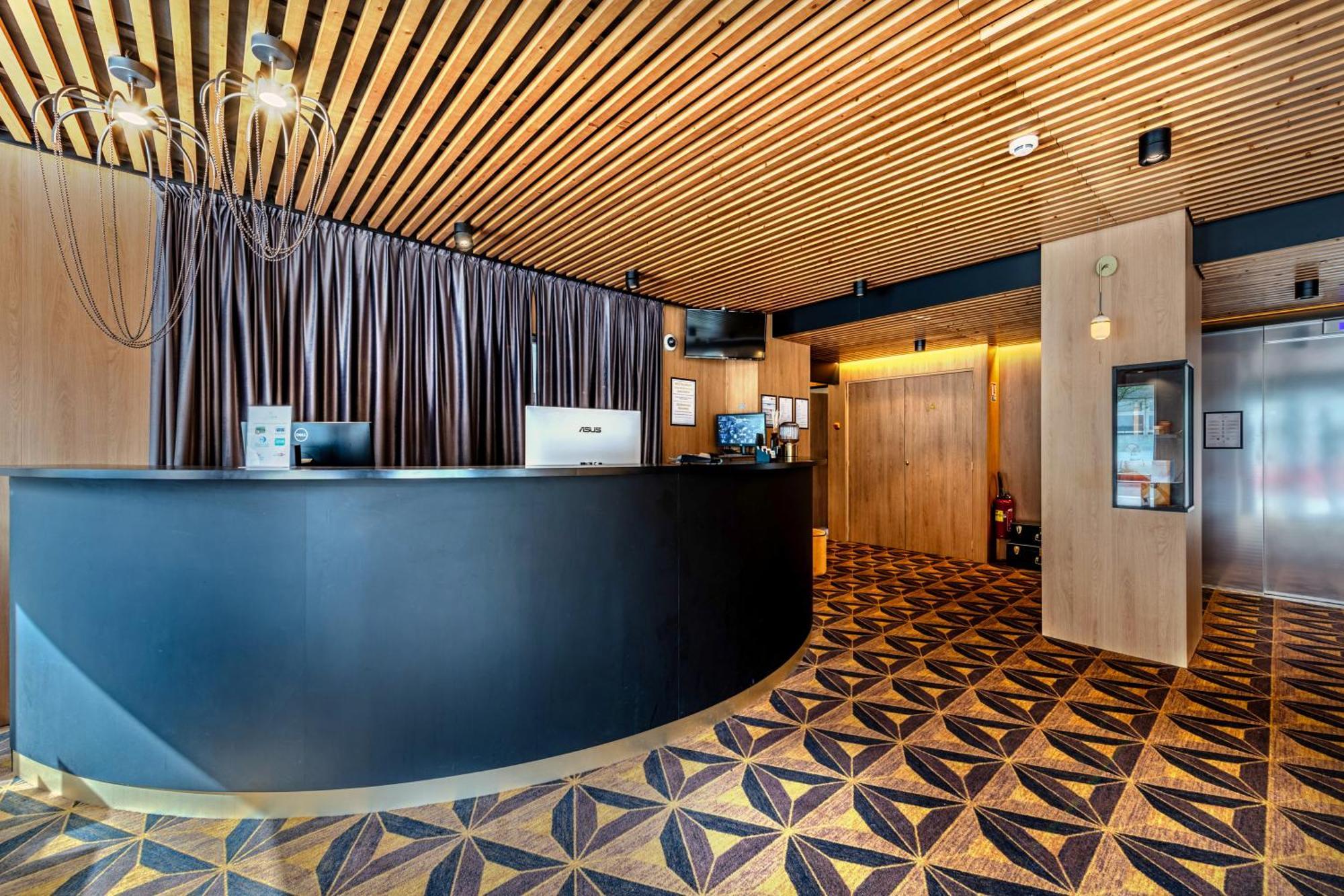 Logis Hotel Center Brest Exterior foto